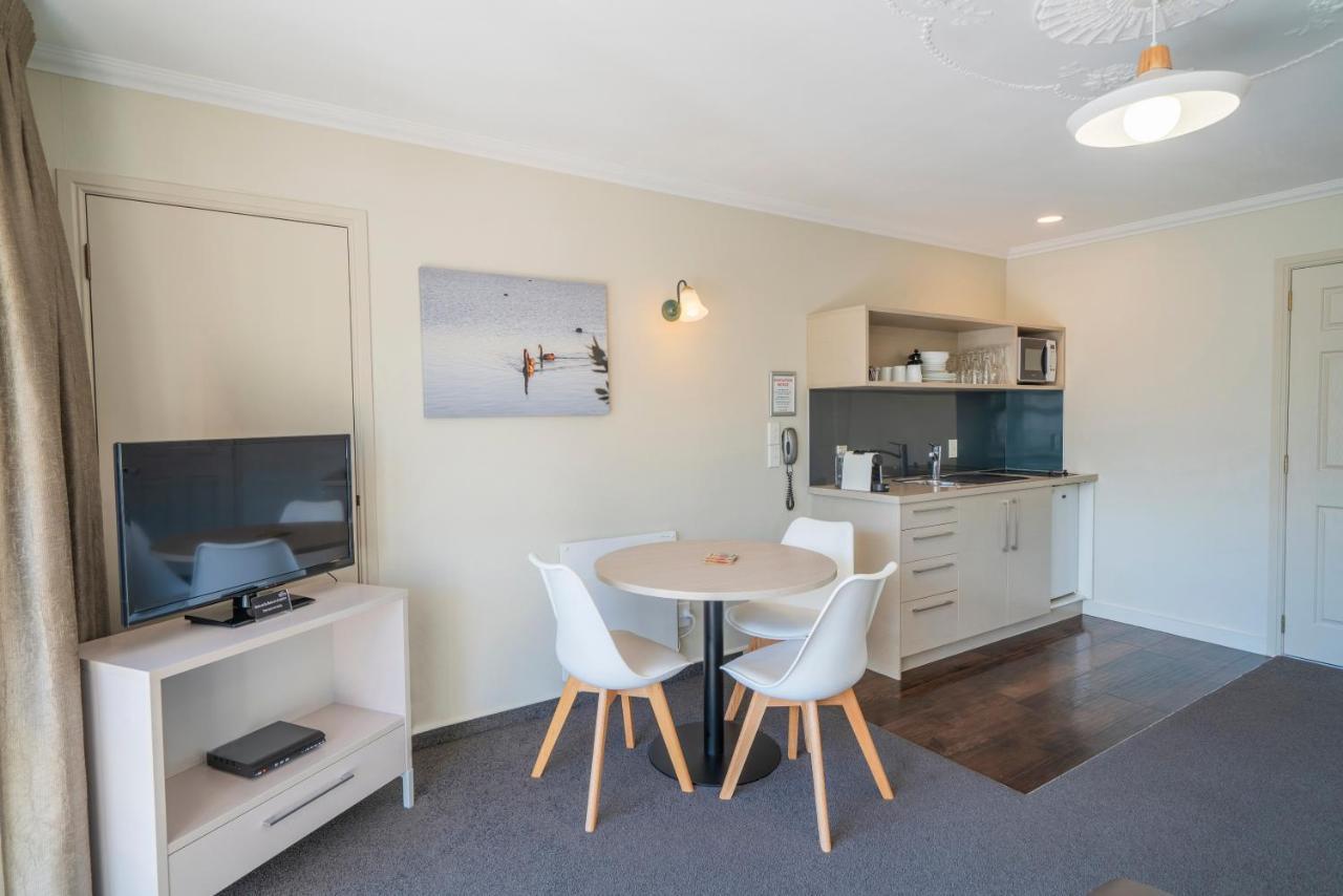 Silver Fern Rotorua Suites & Spa Eksteriør billede A typical one-bedroom apartment at the hotel