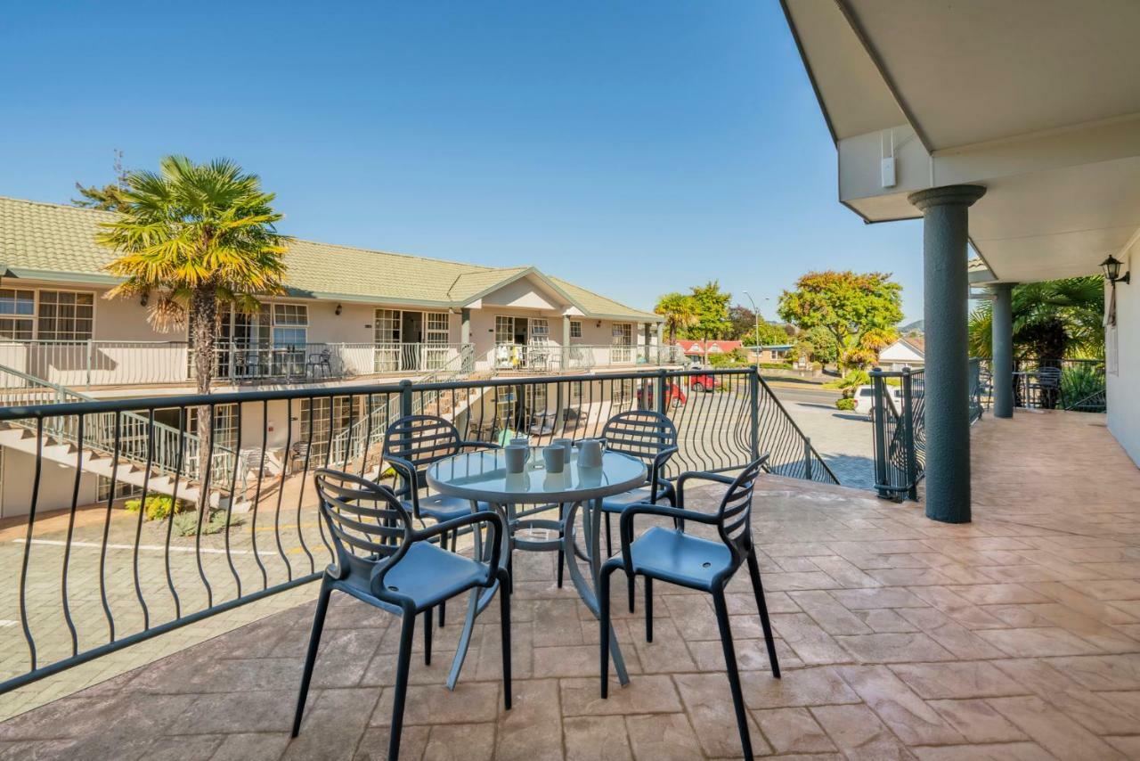 Silver Fern Rotorua Suites & Spa Eksteriør billede The Village, 2016