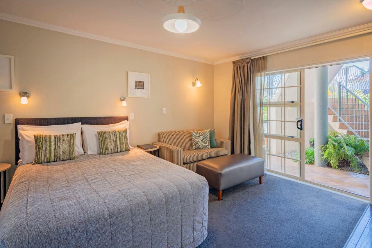 Silver Fern Rotorua Suites & Spa Eksteriør billede A typical motel room